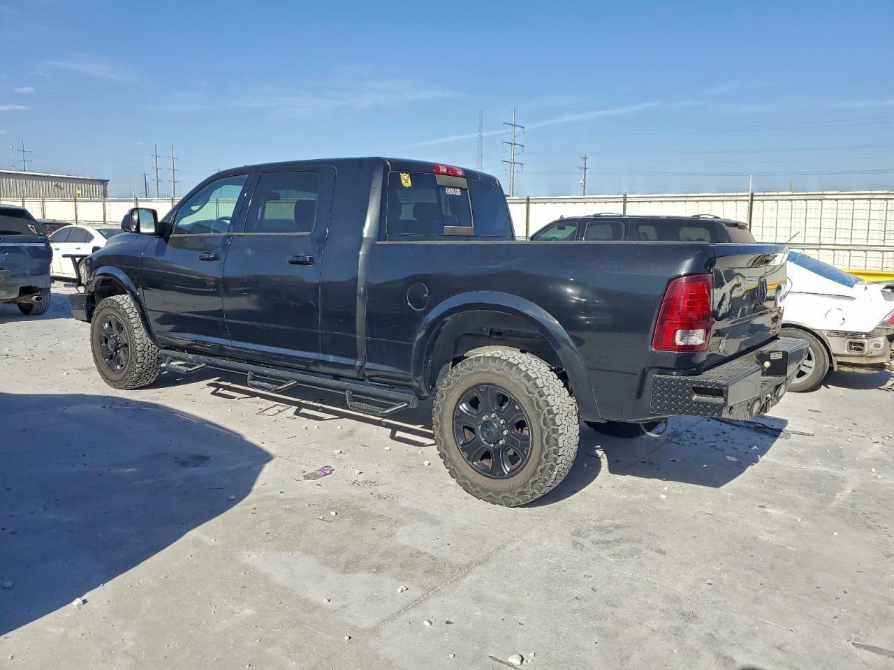 2015 Ram 2500 Laramie - Фото 2
