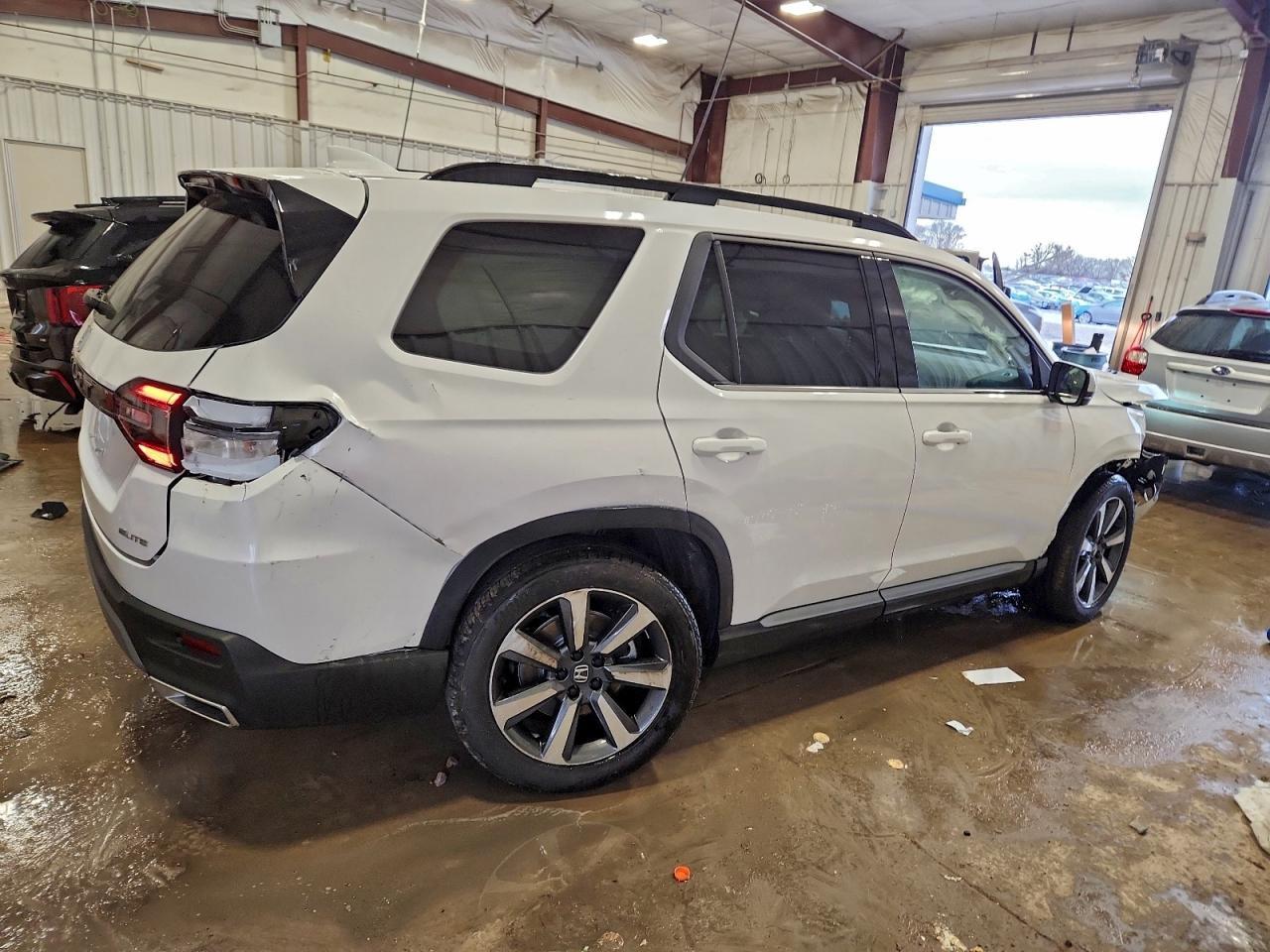 2025 Honda Pilot Elite - Фото 3