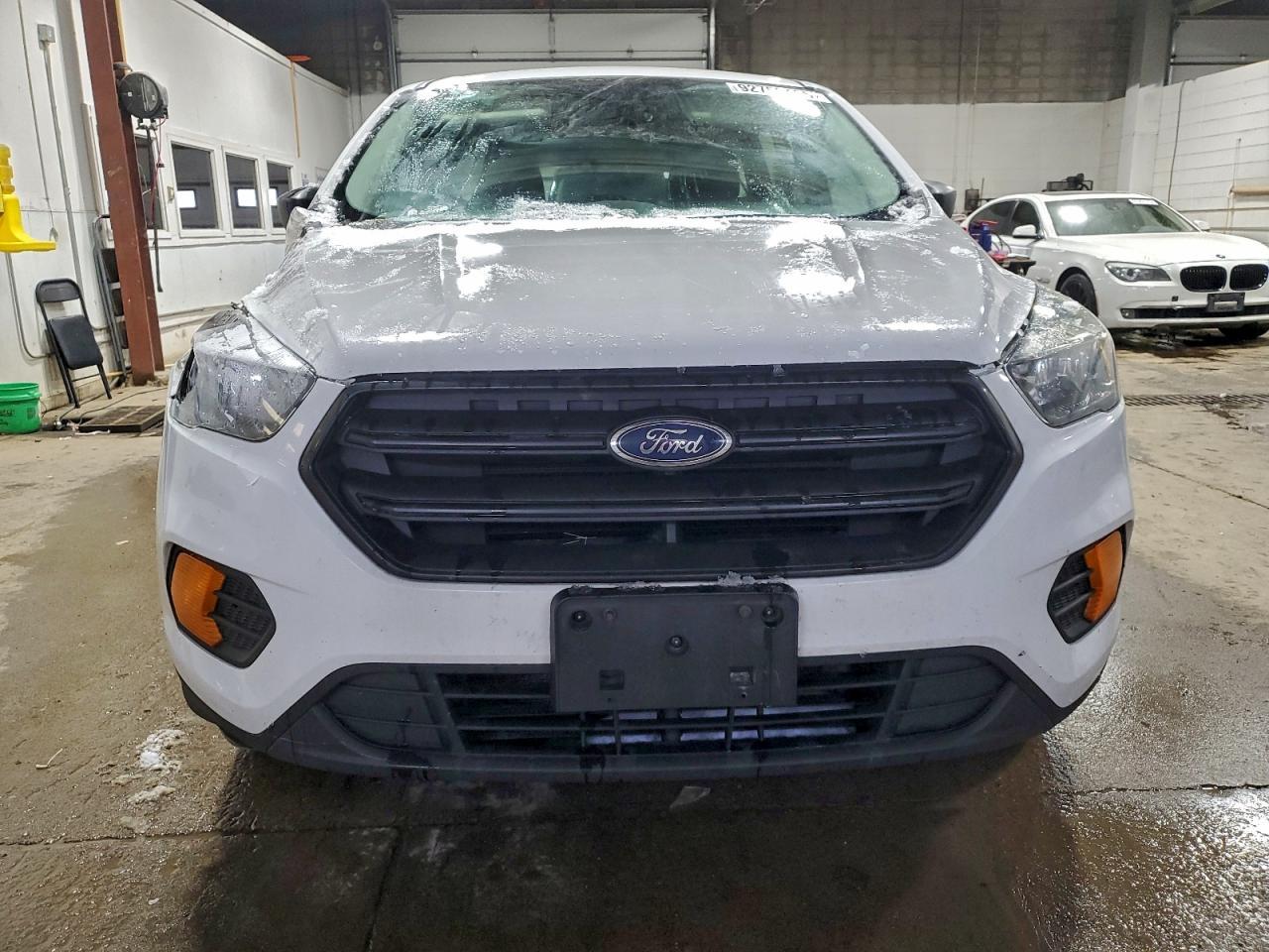 2019 Ford Escape S - Фото 5