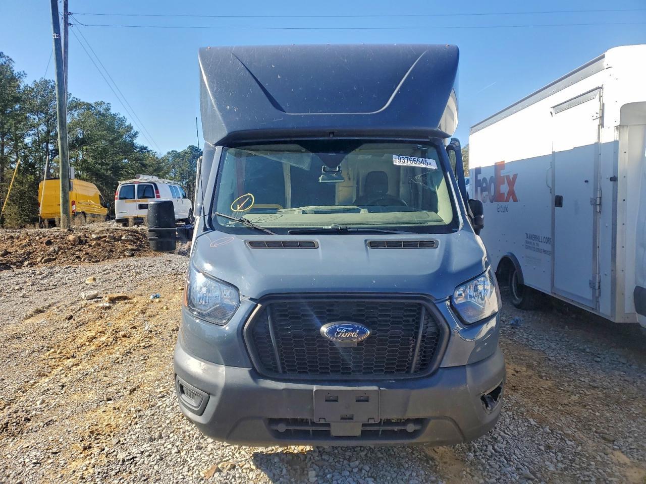 2021 Ford Transit Delivery Truck - Image 5