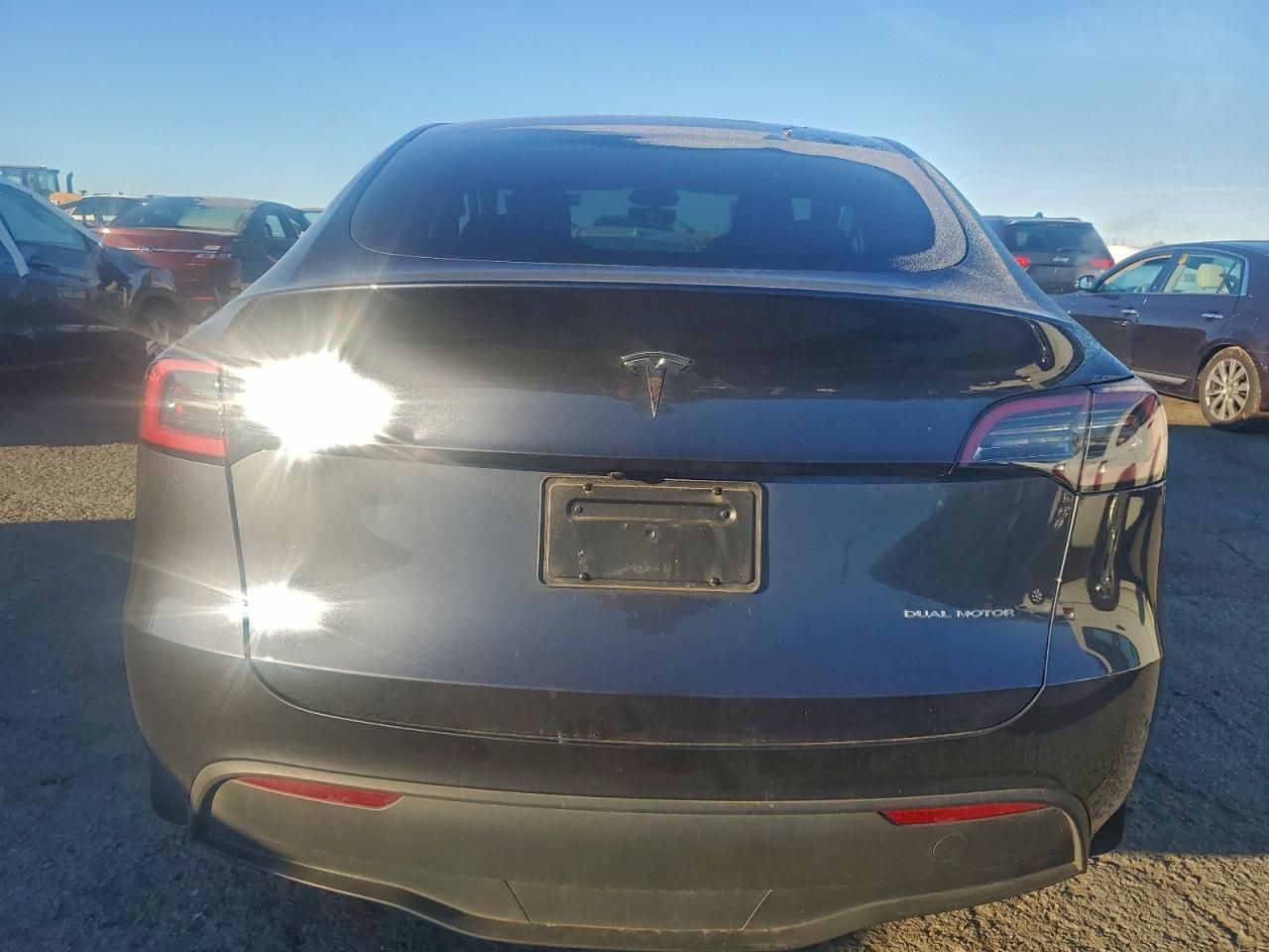 2024 Tesla Model Y - Фото 6