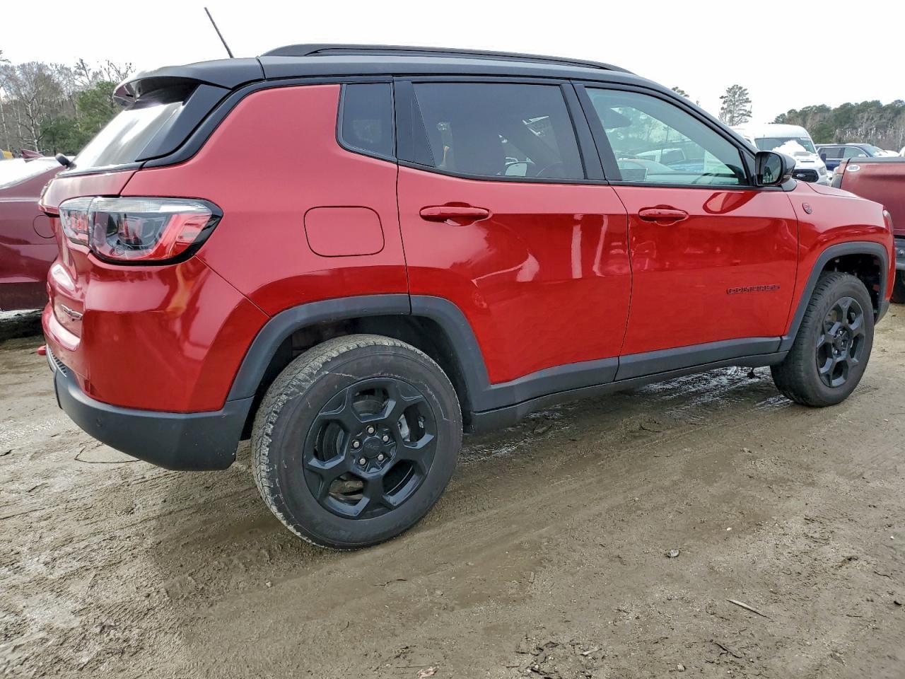 2023 Jeep Compass Trailhawk - Фото 3