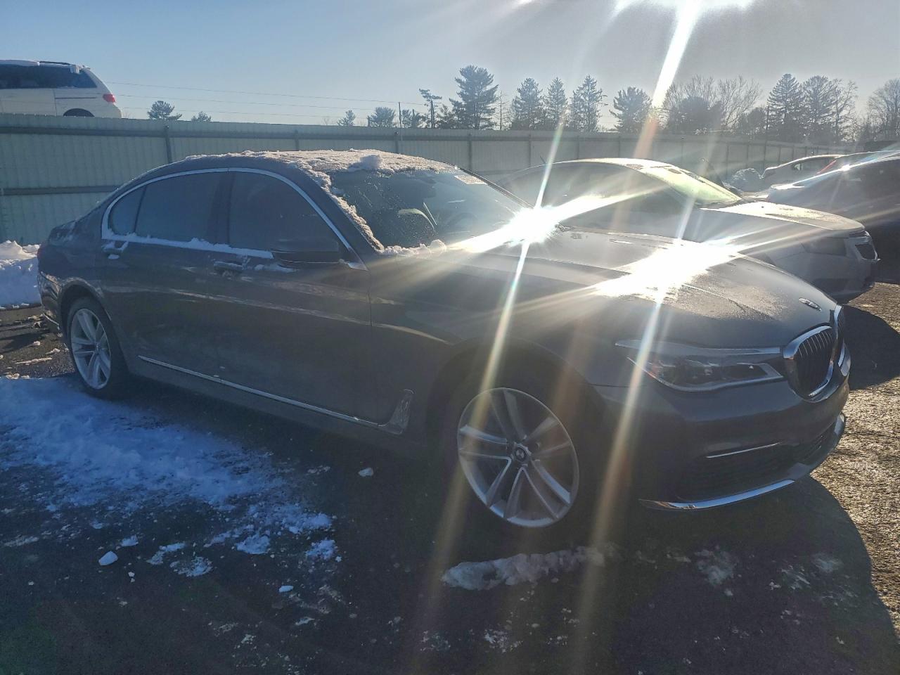 2019 BMW 750 Xi - Фото 4