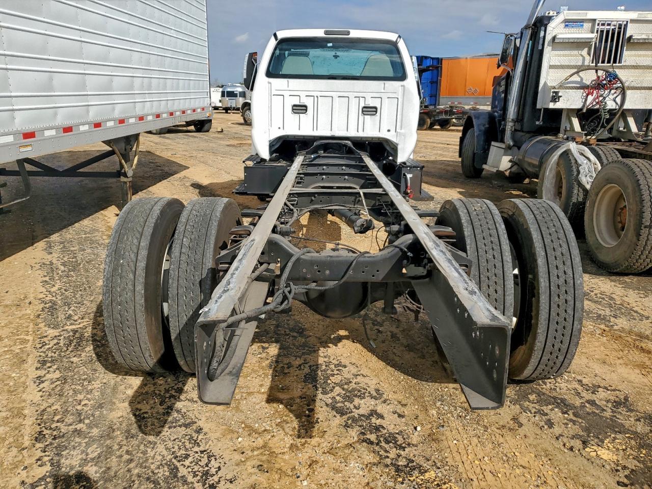 2023 Ford F650 Truck Cab And Chassis - Image 6