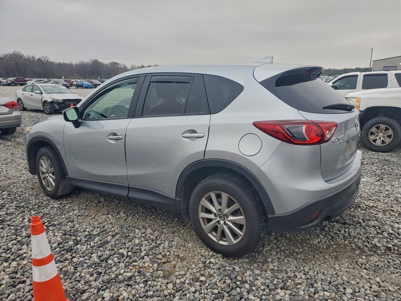 2016 Mazda Cx-5 Touring - Image 2