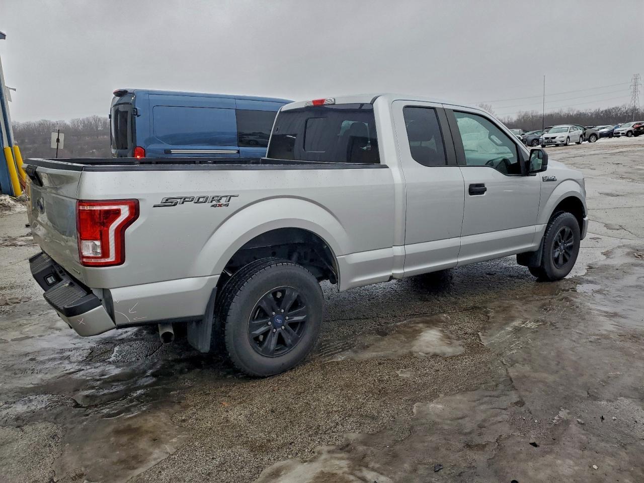 2016 Ford F150 Super Cab - Фото 3