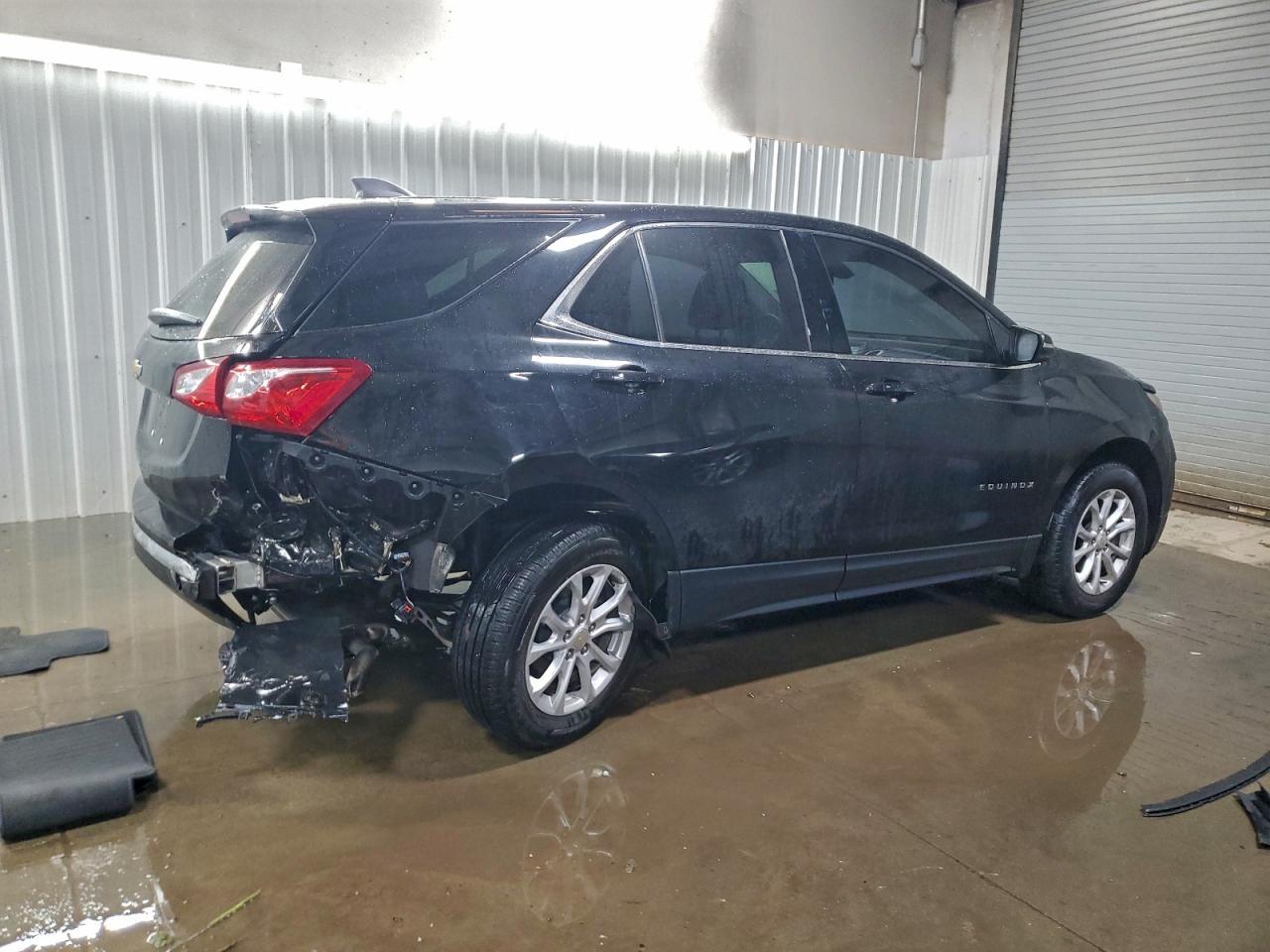 2020 Chevrolet Equinox Ls - Image 3
