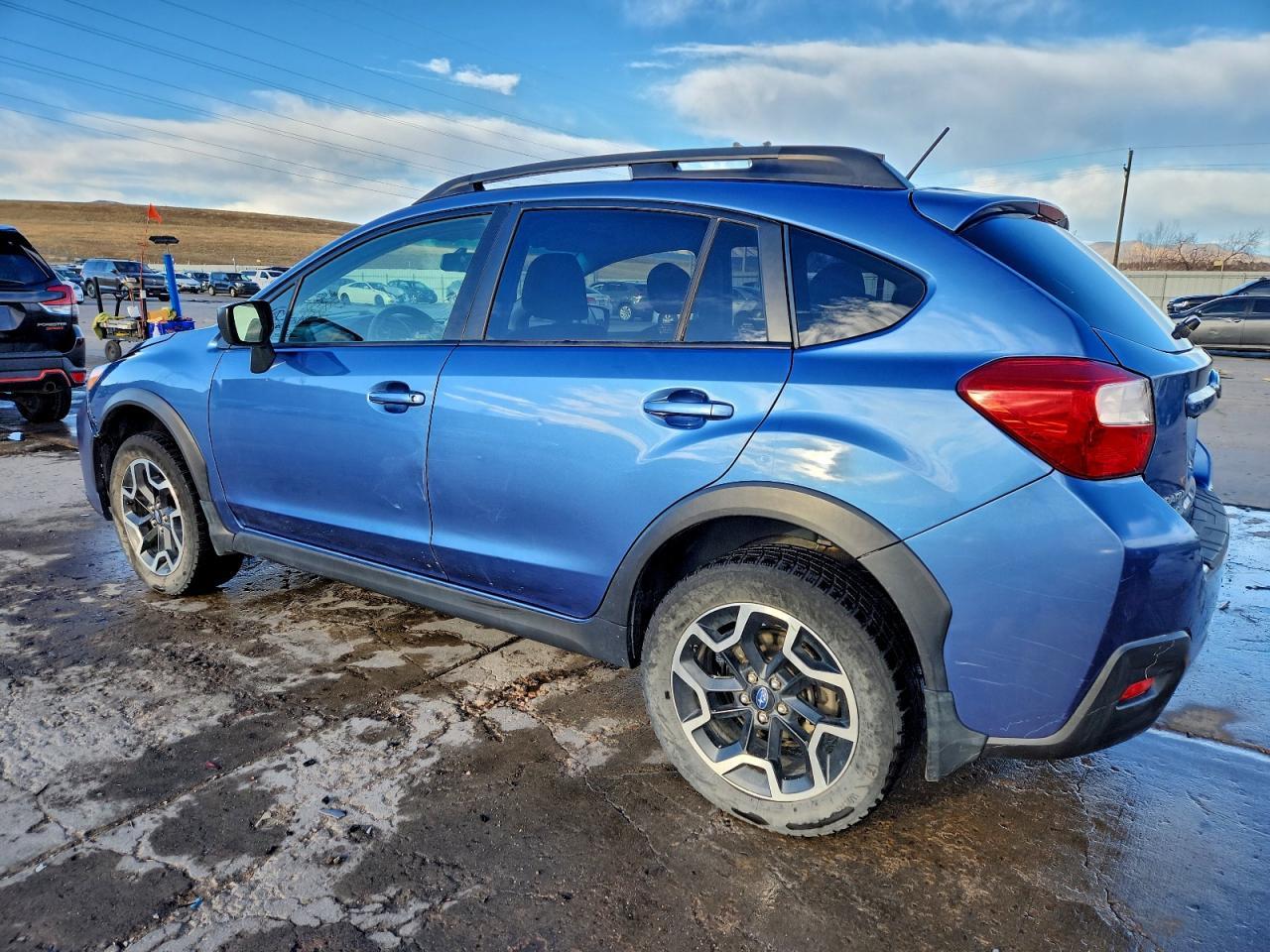 2016 Subaru Crosstrek - Фото 2