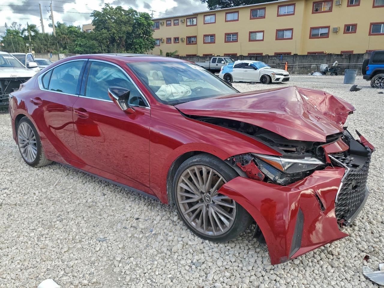 2024 Lexus Is 300 - Image 4