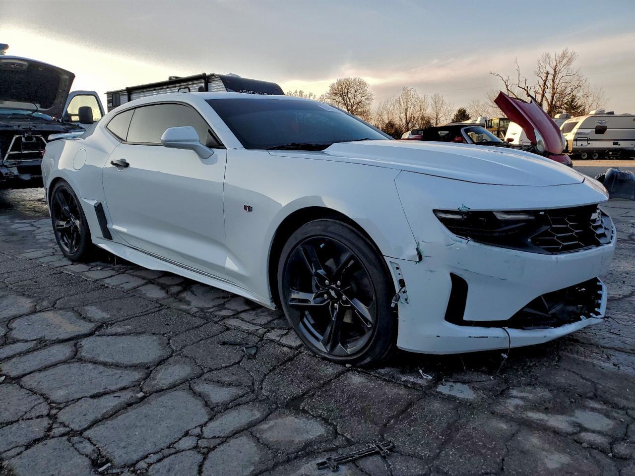 2019 Chevrolet Camaro Ls - Фото 4