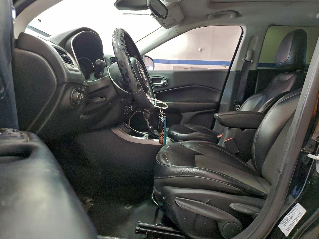 2017 Jeep Compass Latitude - Фото 7