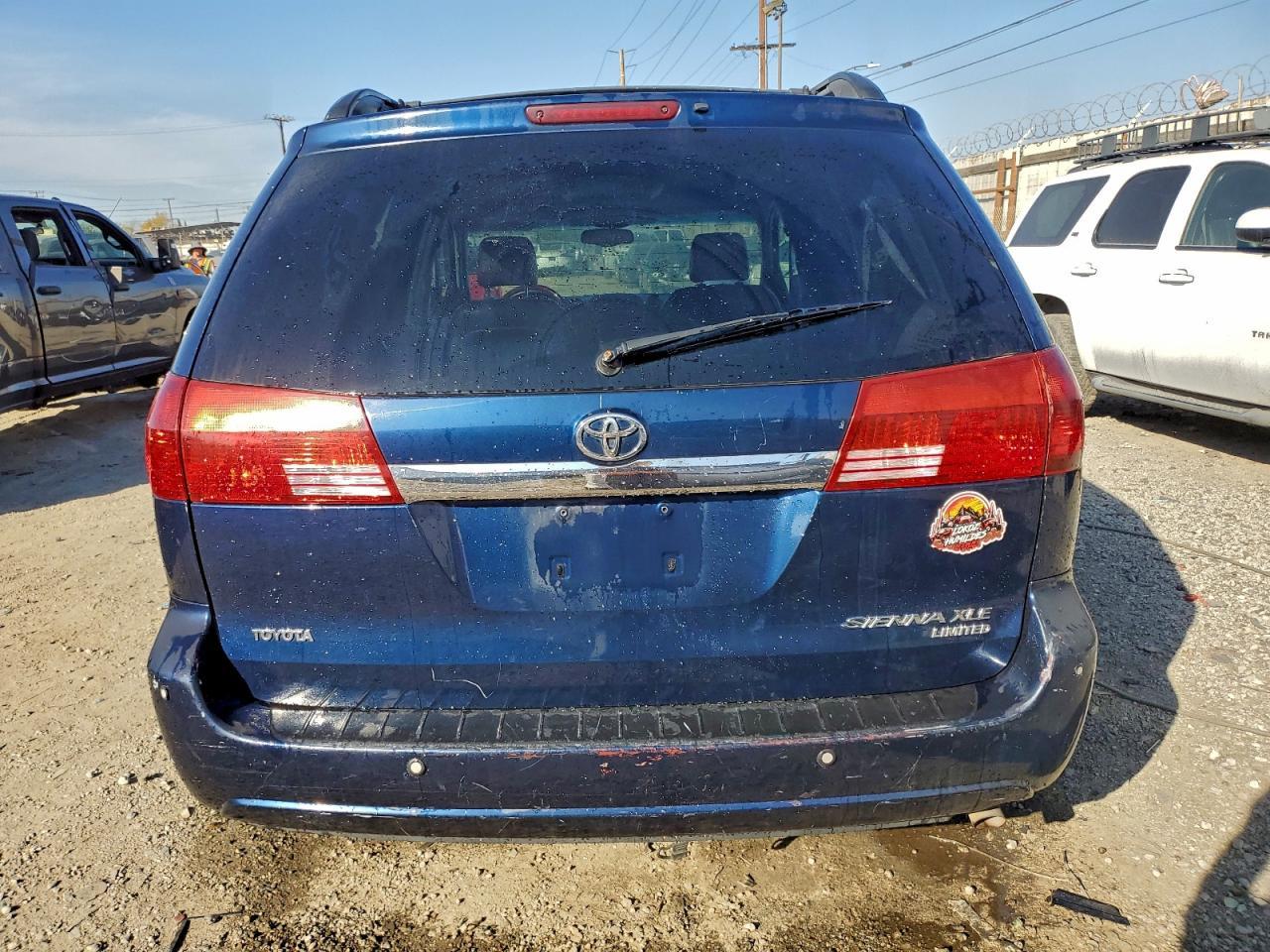 2005 Toyota Sienna Xle - Image 6