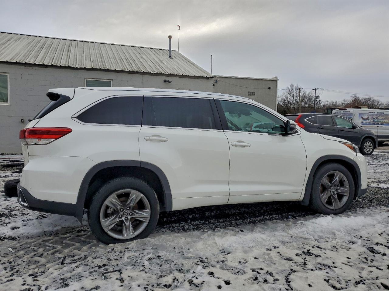2018 Toyota Highlander Limited - Фото 3