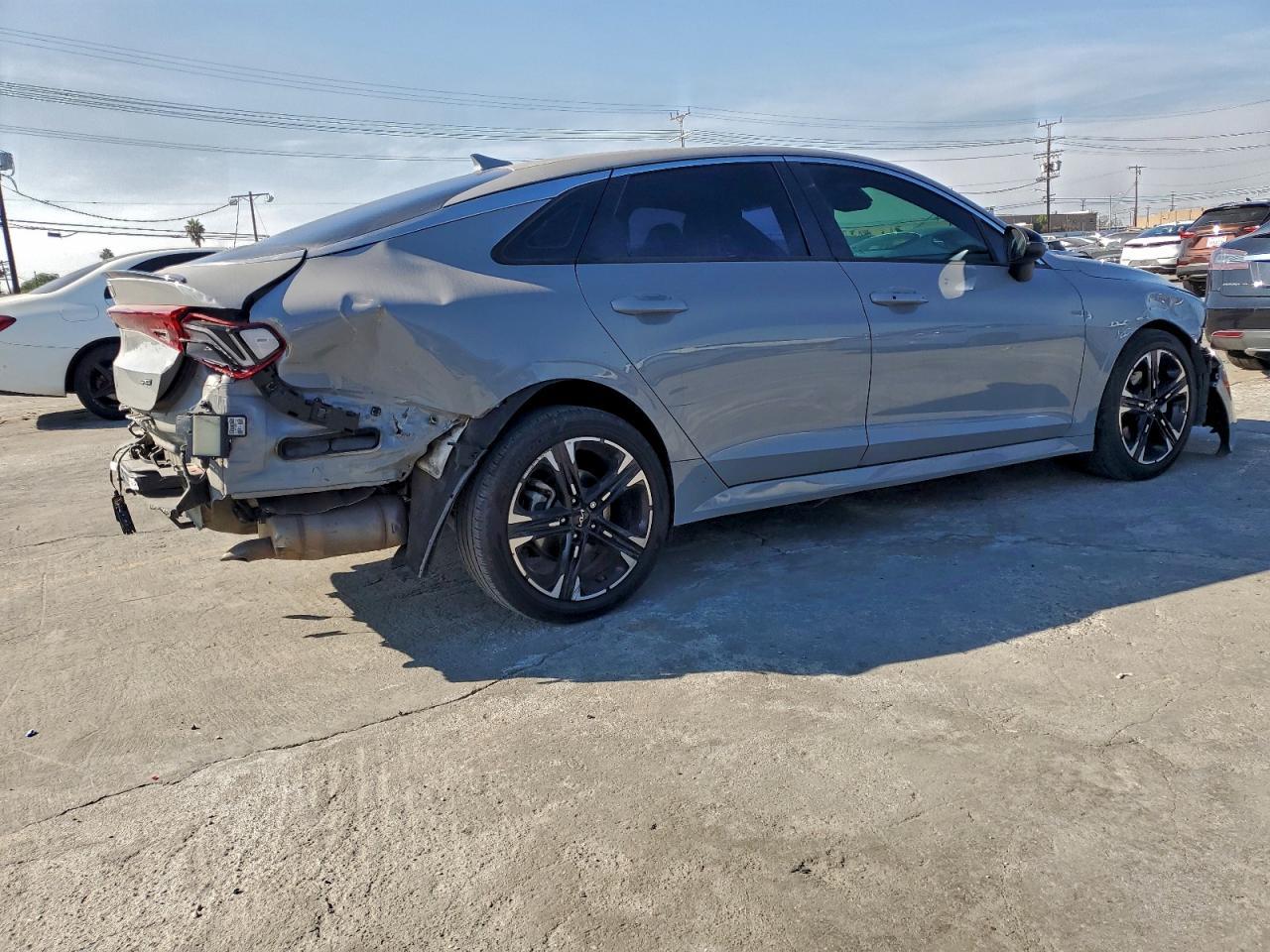 2022 Kia K5 Gt-Line - Фото 3
