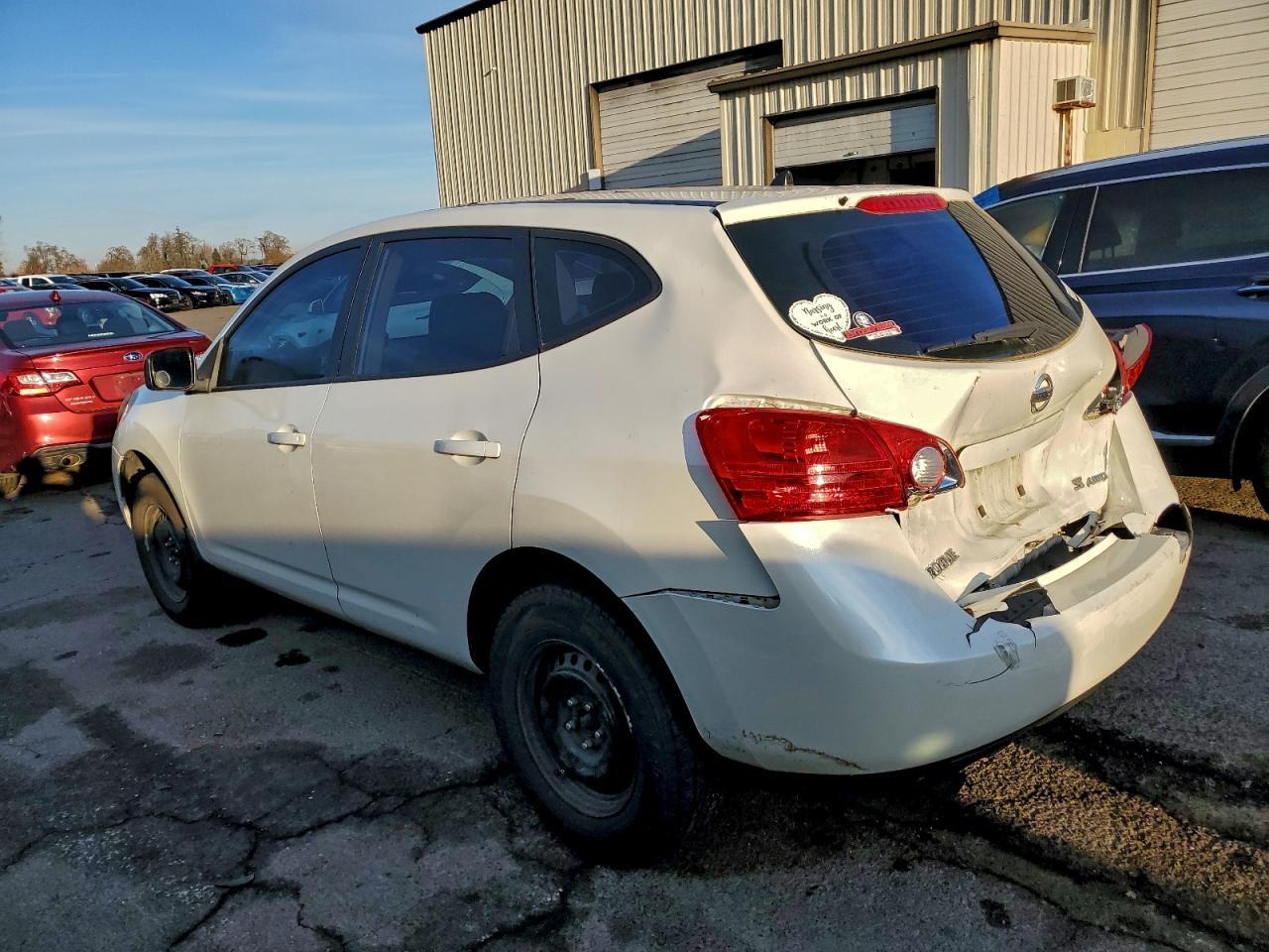 2009 Nissan Rogue S - Image 2