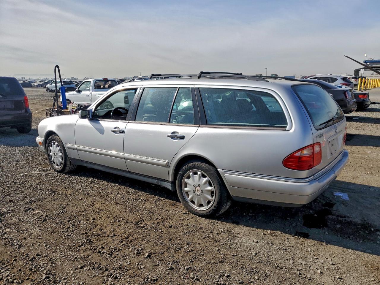 1998 Mercedes-Benz E 320 - Фото 2