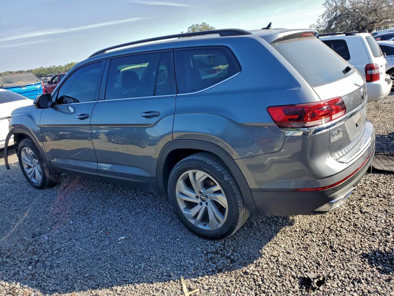 2022 Volkswagen Atlas Se - Фото 2