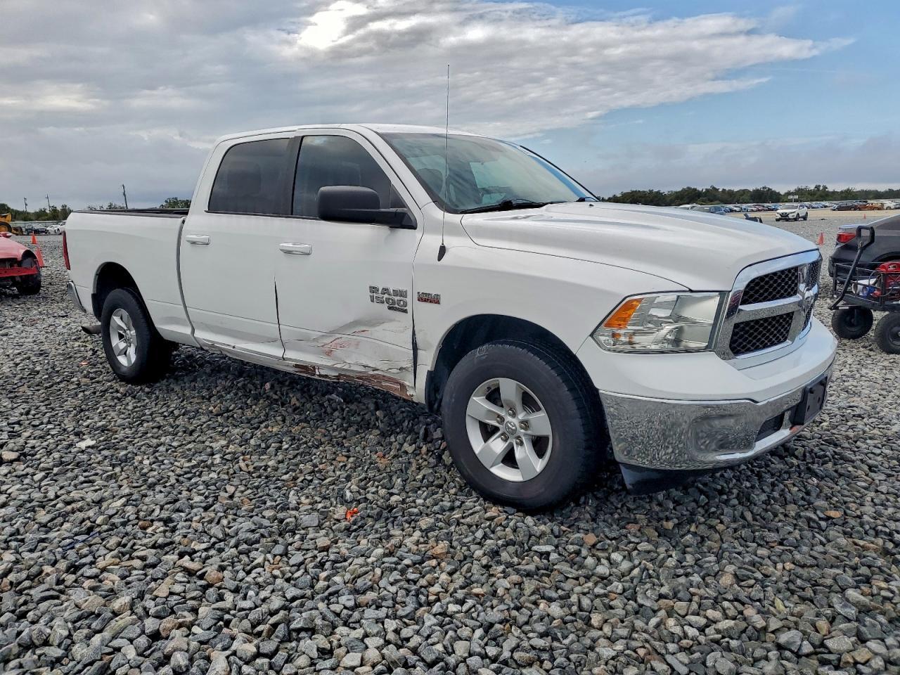 2021 Ram 1500 Classic Slt - Фото 4