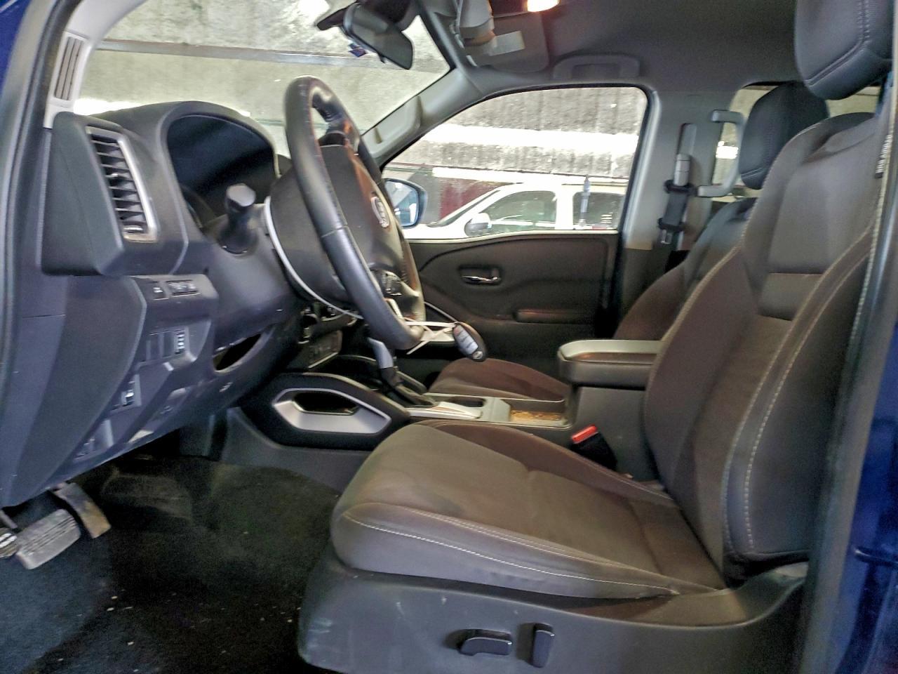 2023 Nissan Frontier Sv - Image 7
