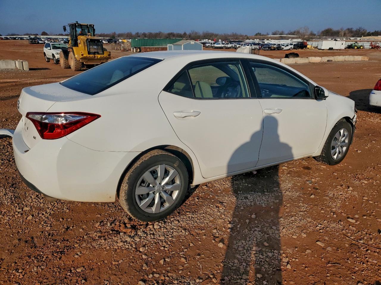 2016 Toyota Corolla Le - Image 3