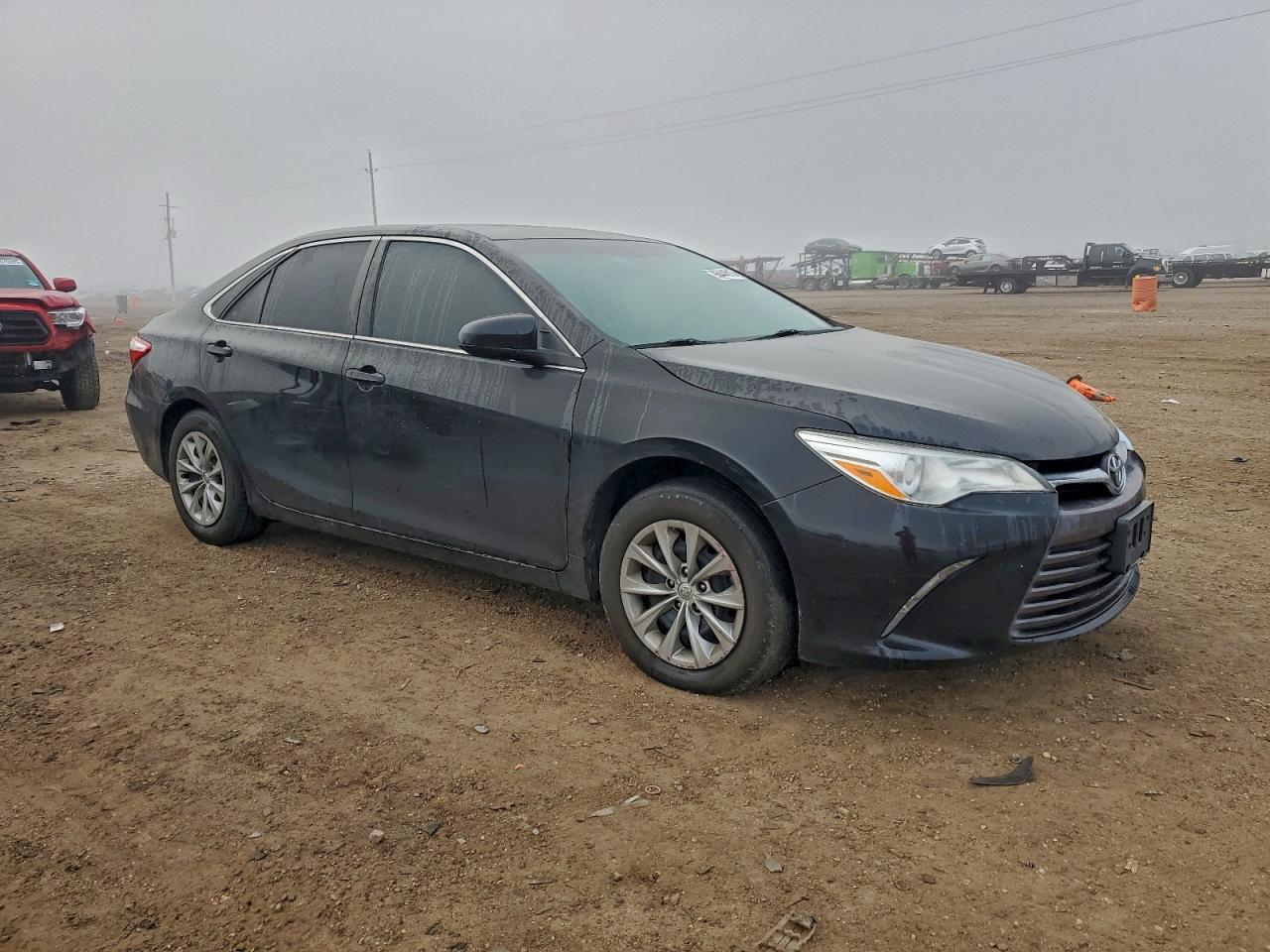 2015 Toyota Camry Le - Image 4