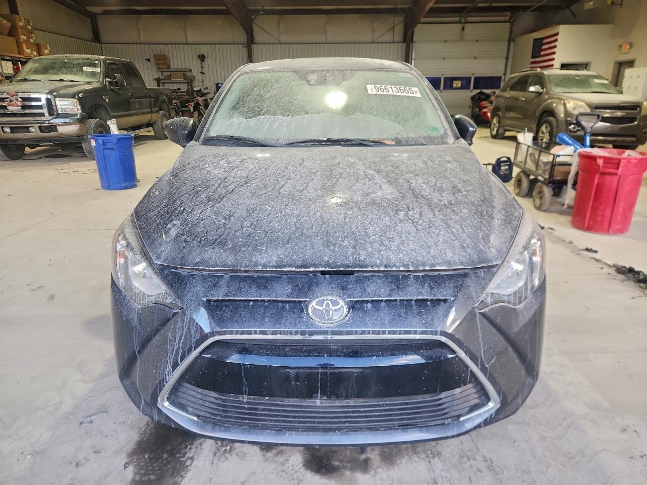 2017 Toyota Yaris Ia - Фото 5