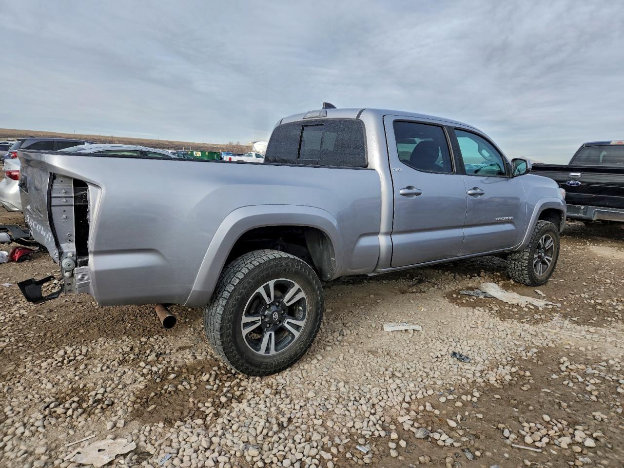 2020 Toyota Tacoma Double Cab - Фото 3