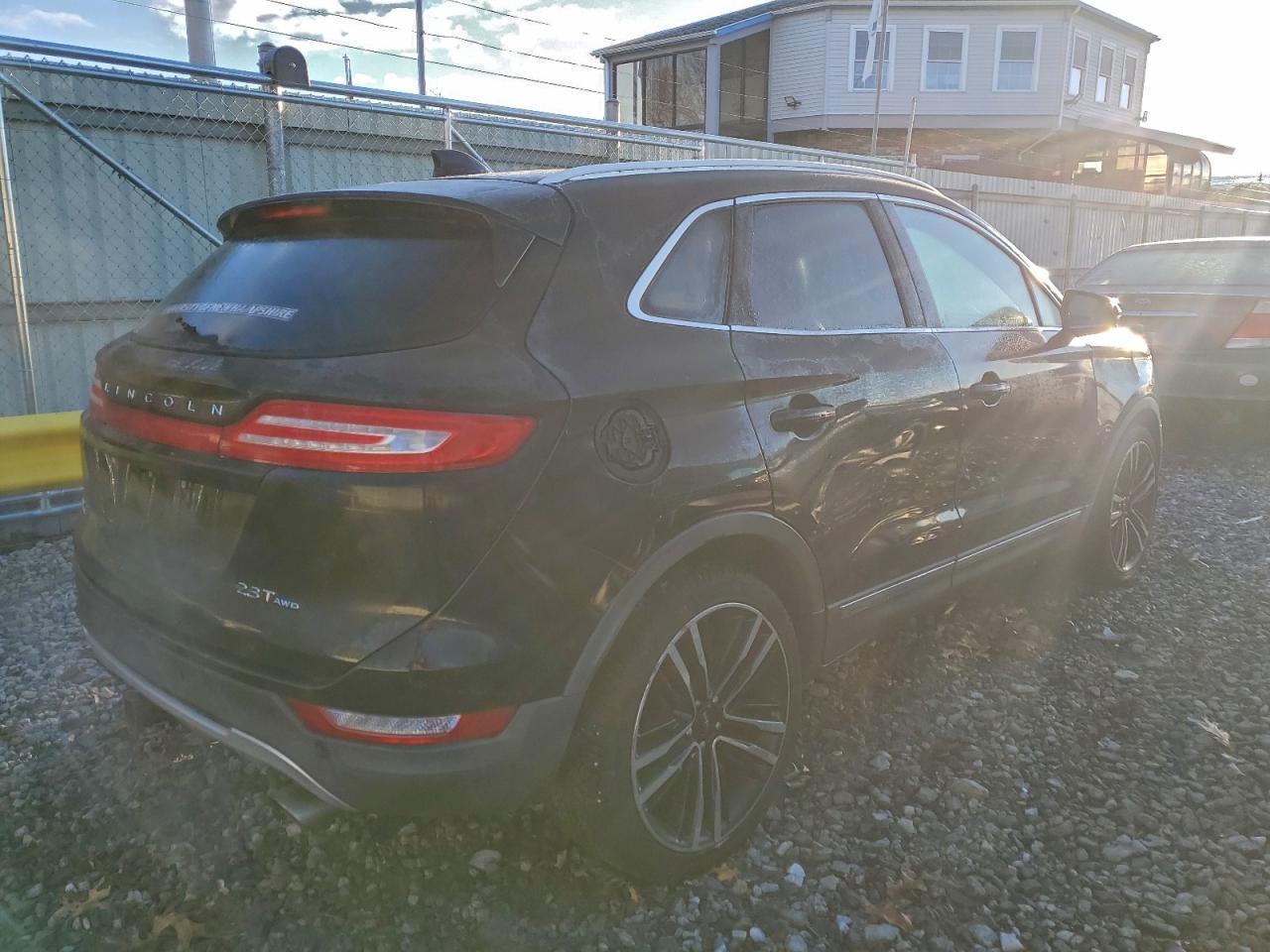 2017 Lincoln Mkc Reserve - Image 3