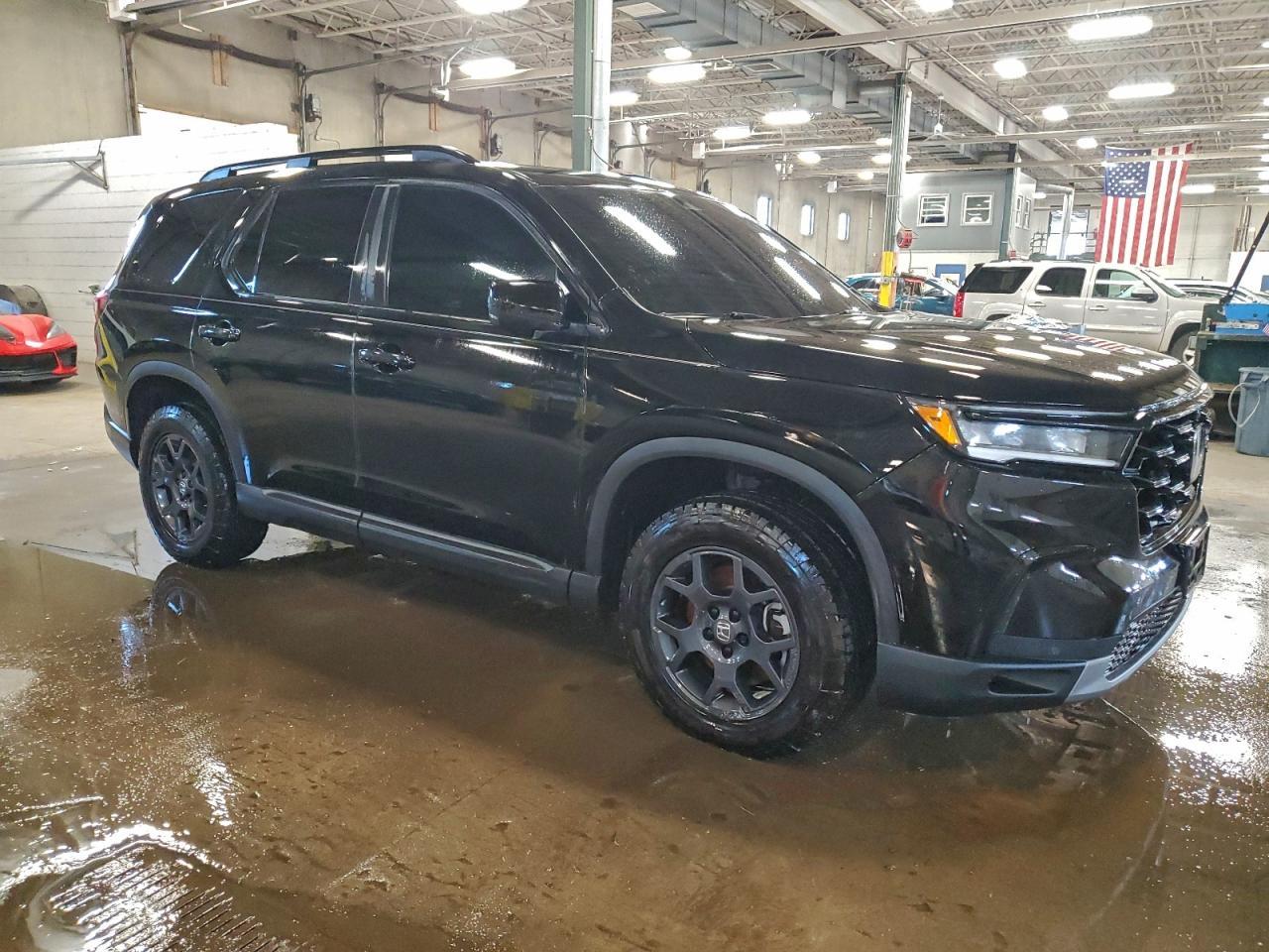 2025 Honda Pilot Trailsport - Image 4