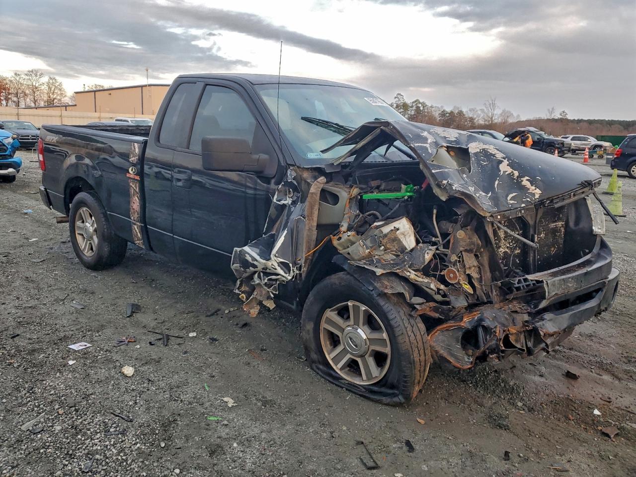 2008 Ford F150 - Image 4