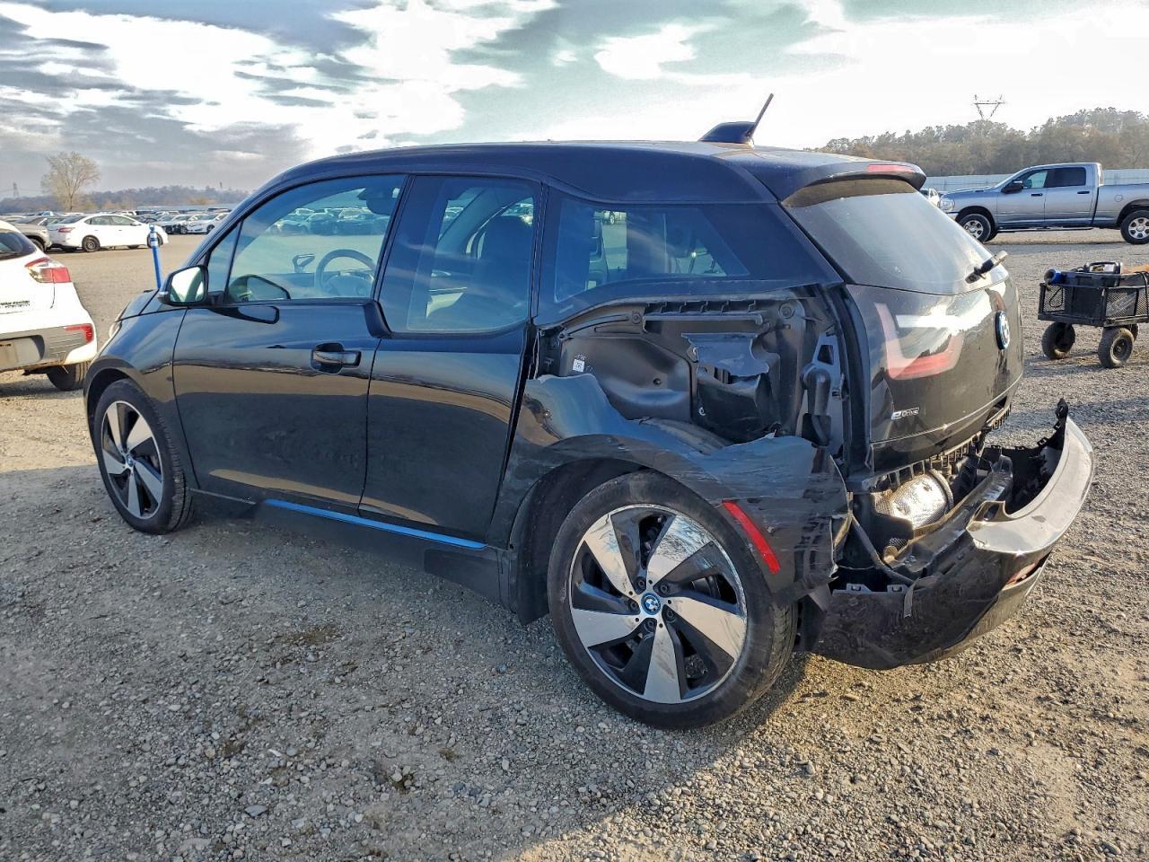 2017 BMW I3 Rex - Фото 2