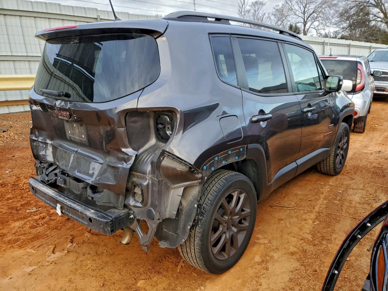 2016 Jeep Renegade Latitude - Фото 3