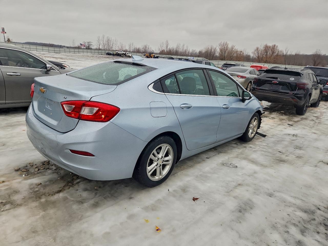 2017 Chevrolet Cruze Lt - Фото 3
