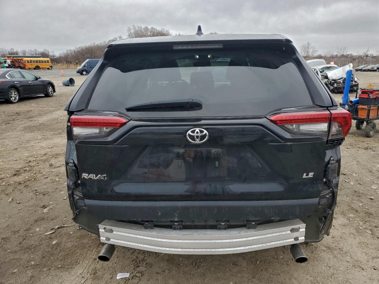 2023 Toyota Rav4 Le - Фото 6