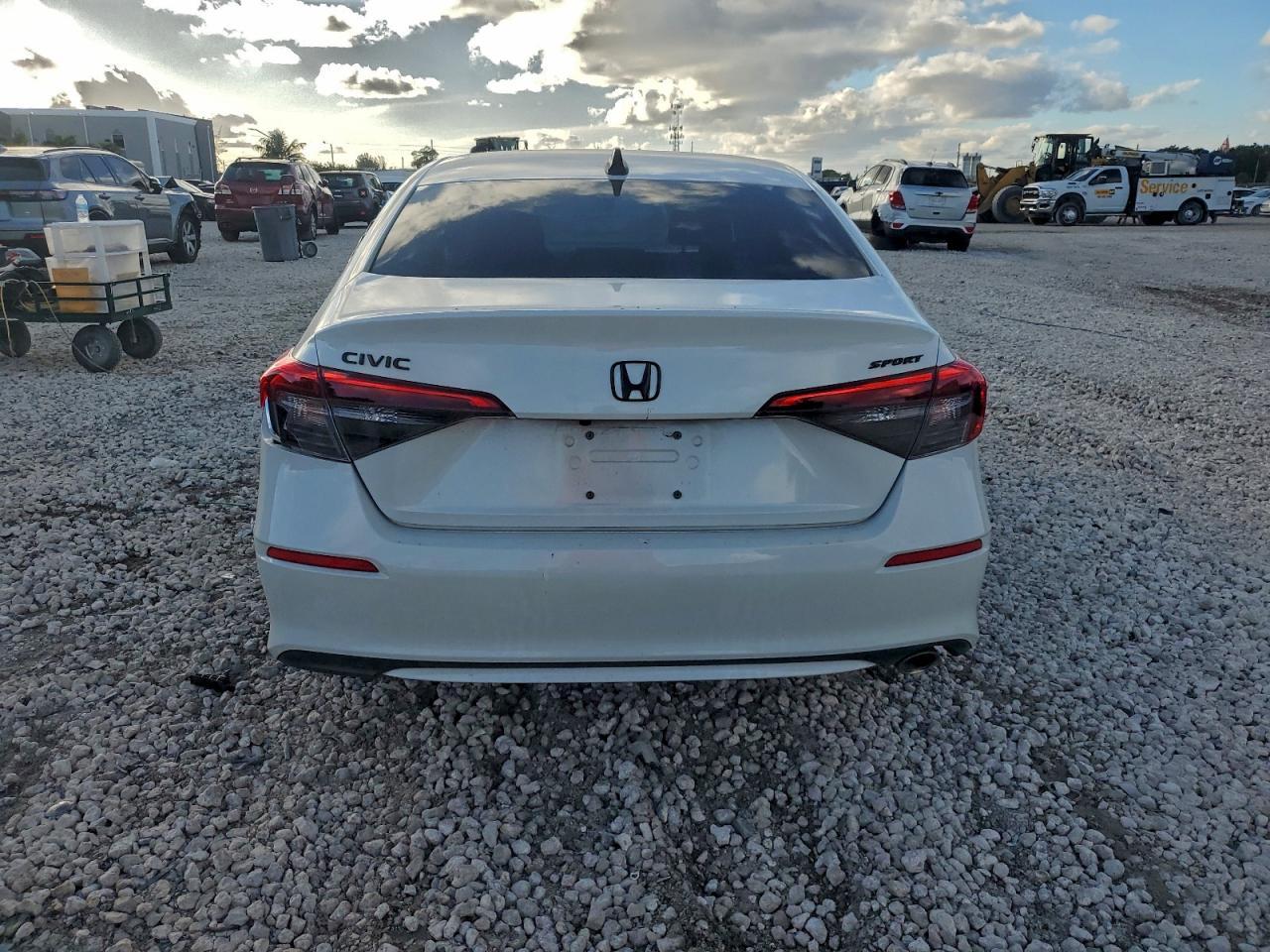 2022 Honda Civic Sport - Image 6