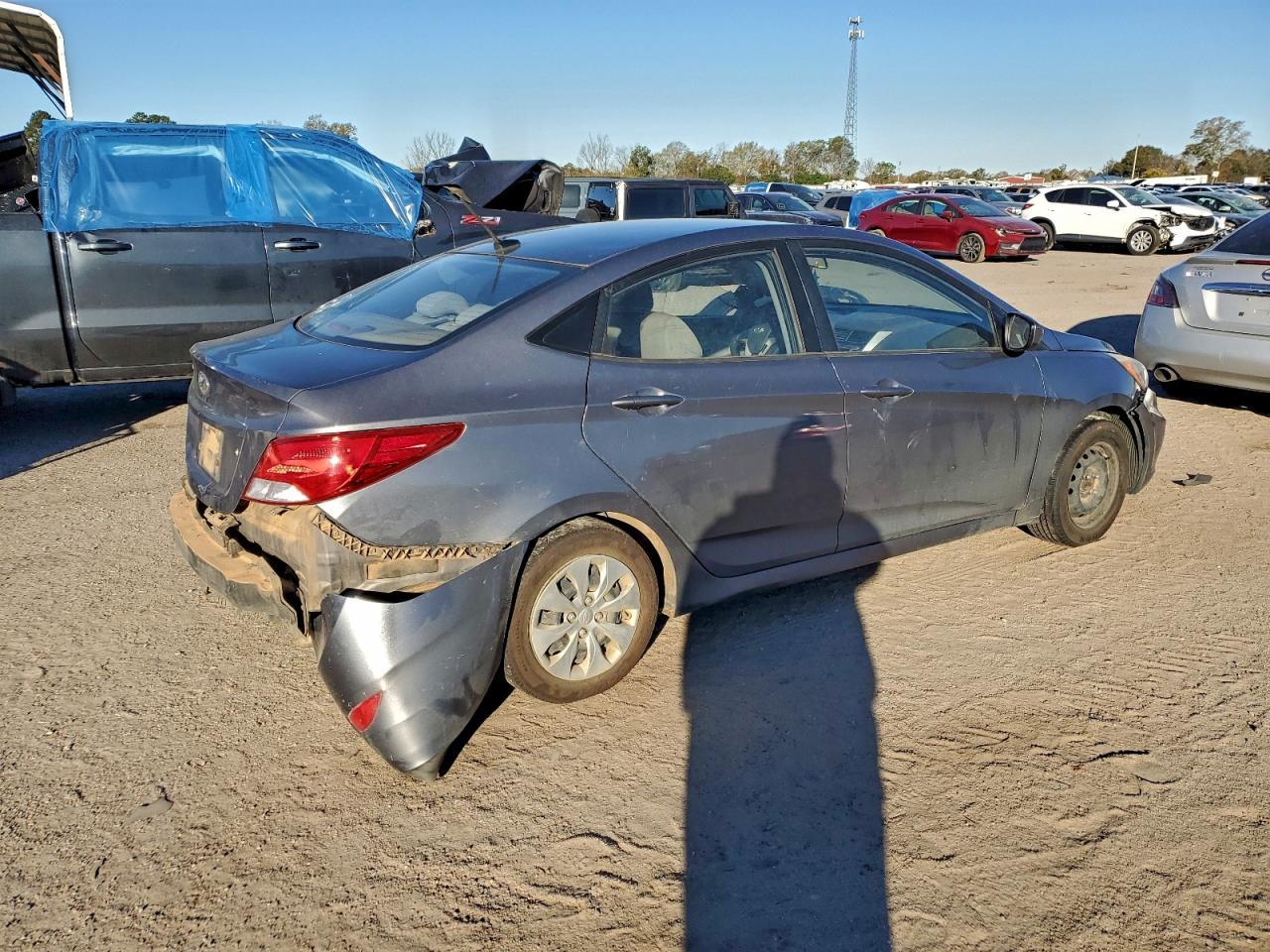 2016 Hyundai Accent Se - Фото 3