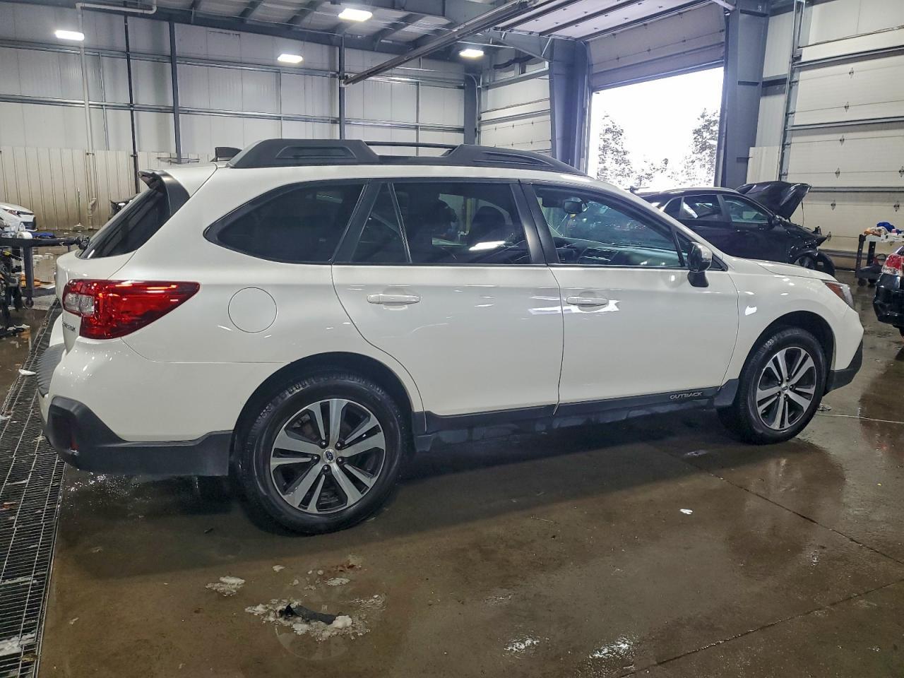 2018 Subaru Outback 2.5I Limited - Фото 3