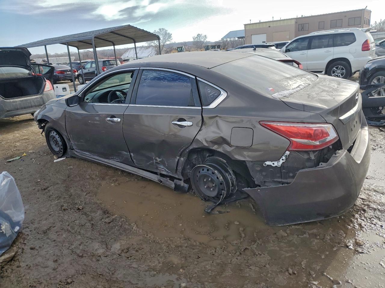 2013 Nissan Altima 2.5 - Фото 2