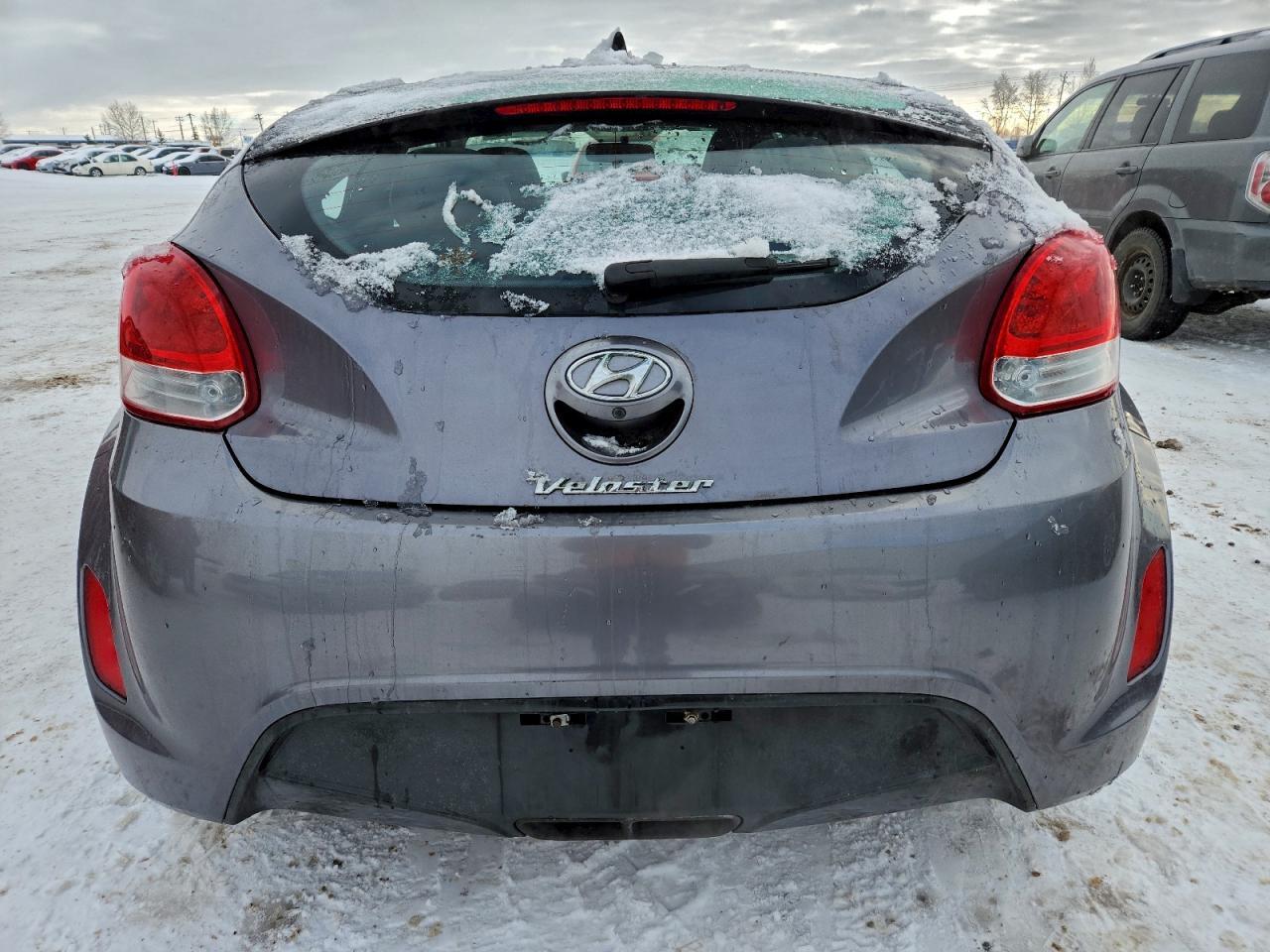 2012 Hyundai Veloster - Image 6