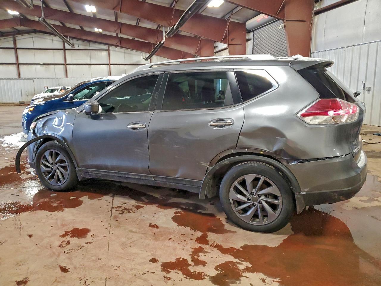 2016 Nissan Rogue S - Фото 2