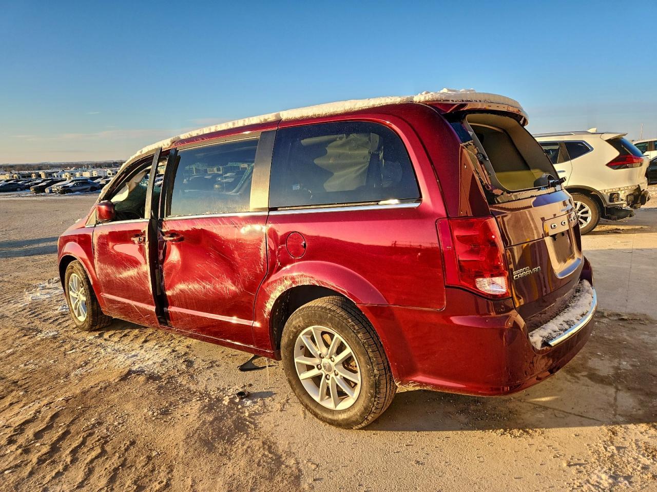 2018 Dodge Grand Caravan Sxt - Image 2