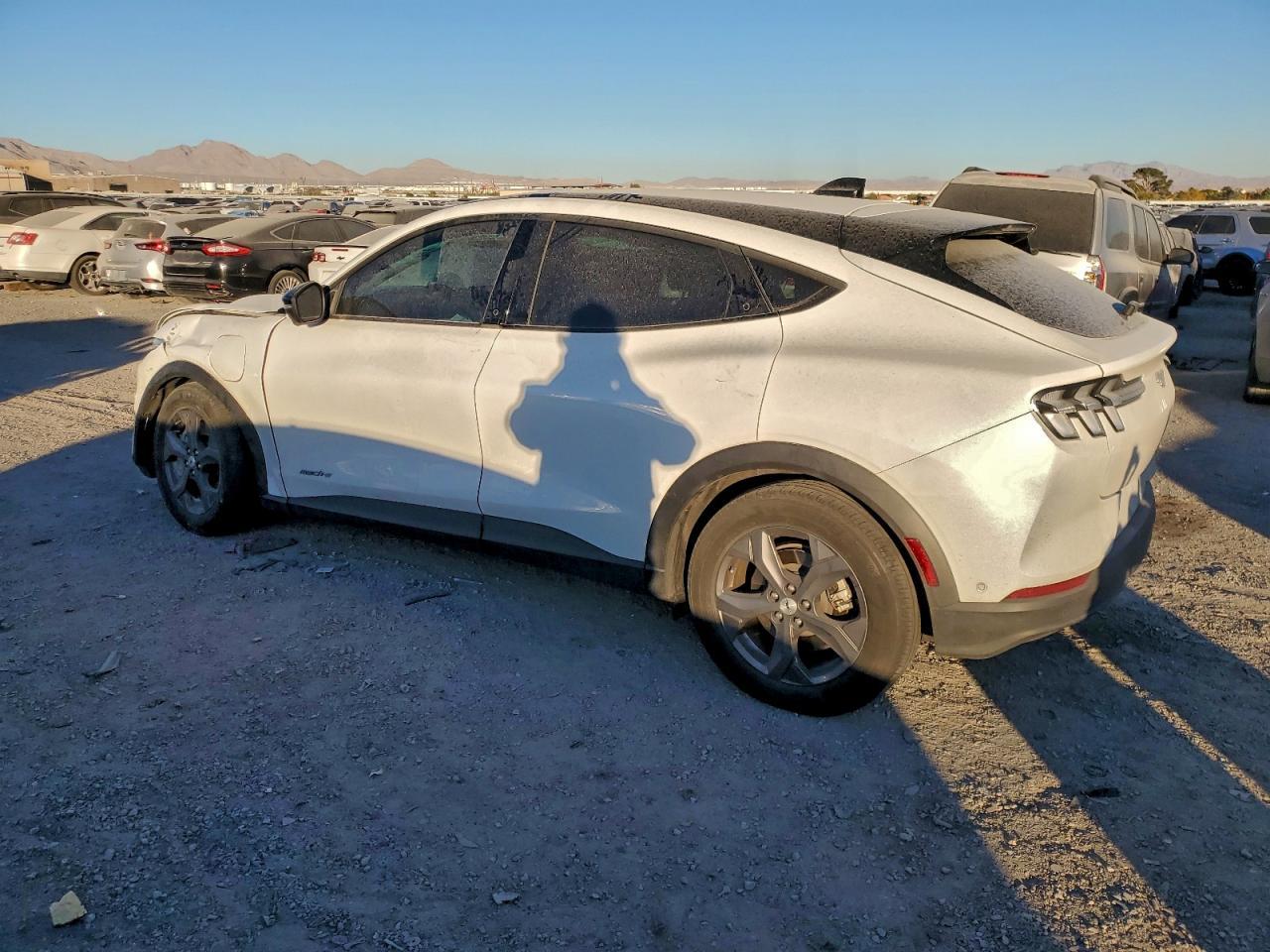 2023 Ford Mustang Mach-E Select - Фото 2