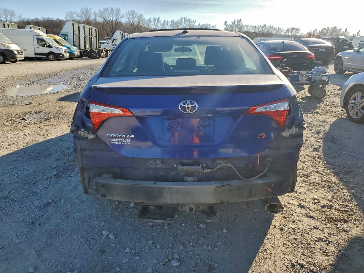 2014 Toyota Corolla L - Фото 6