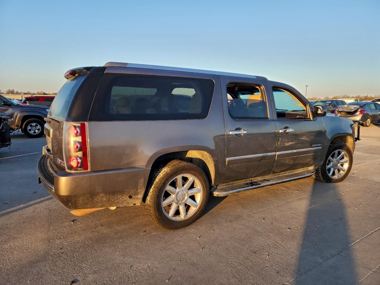 2011 GMC Yukon Xl Denali - Фото 3