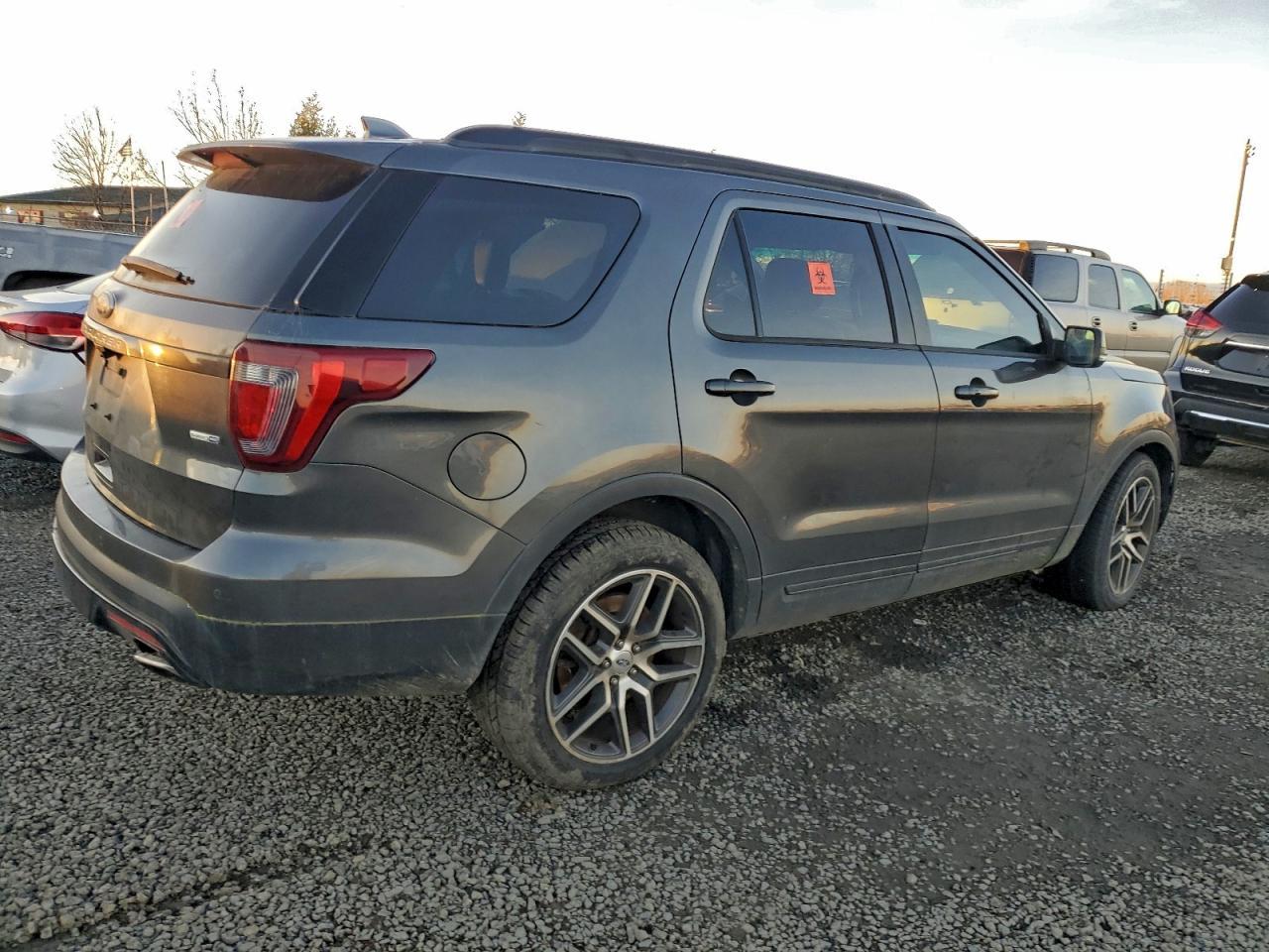 2016 Ford Explorer Sport - Фото 3