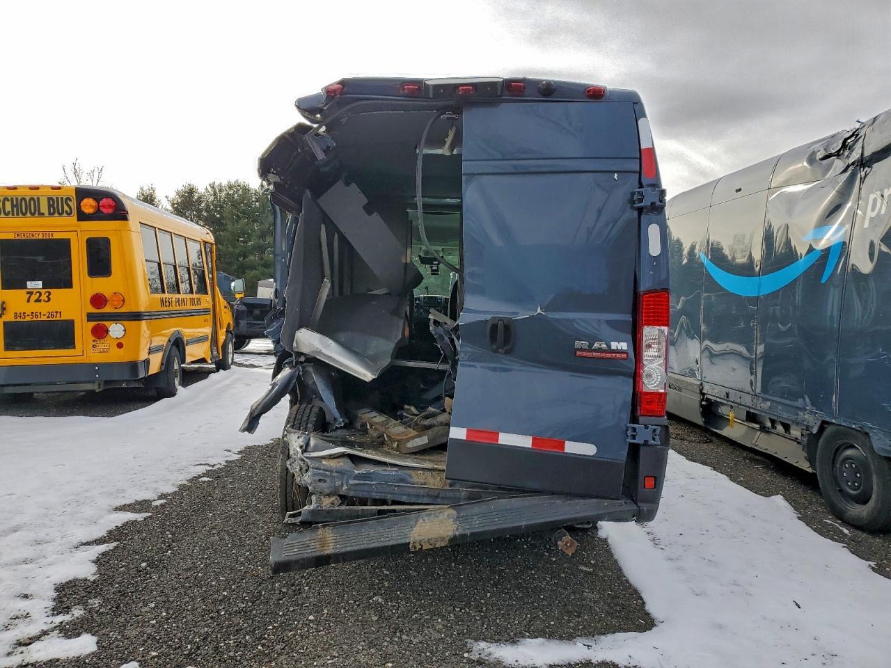 2021 Ram Promaster 3500 Delivery Van - Фото 6