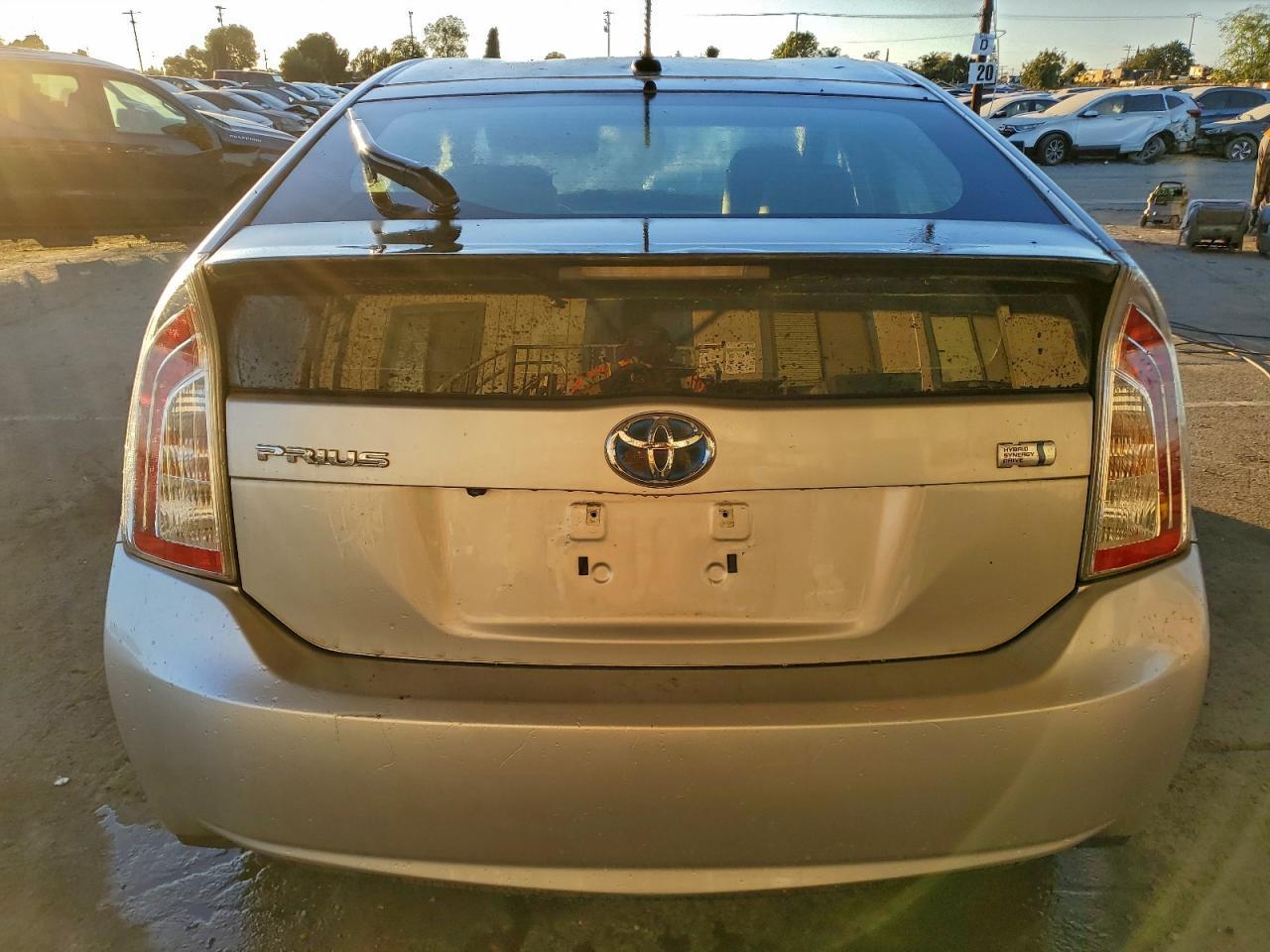2015 Toyota Prius - Image 6