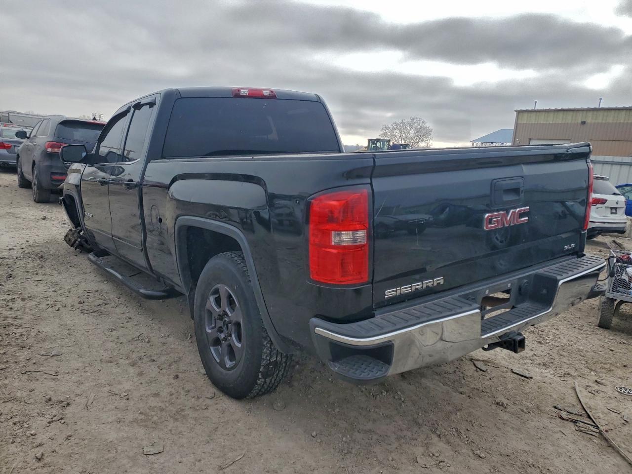2016 GMC Sierra K1500 Sle - Image 2