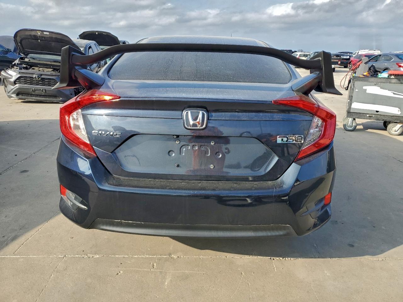 2018 Honda Civic Lx - Фото 6