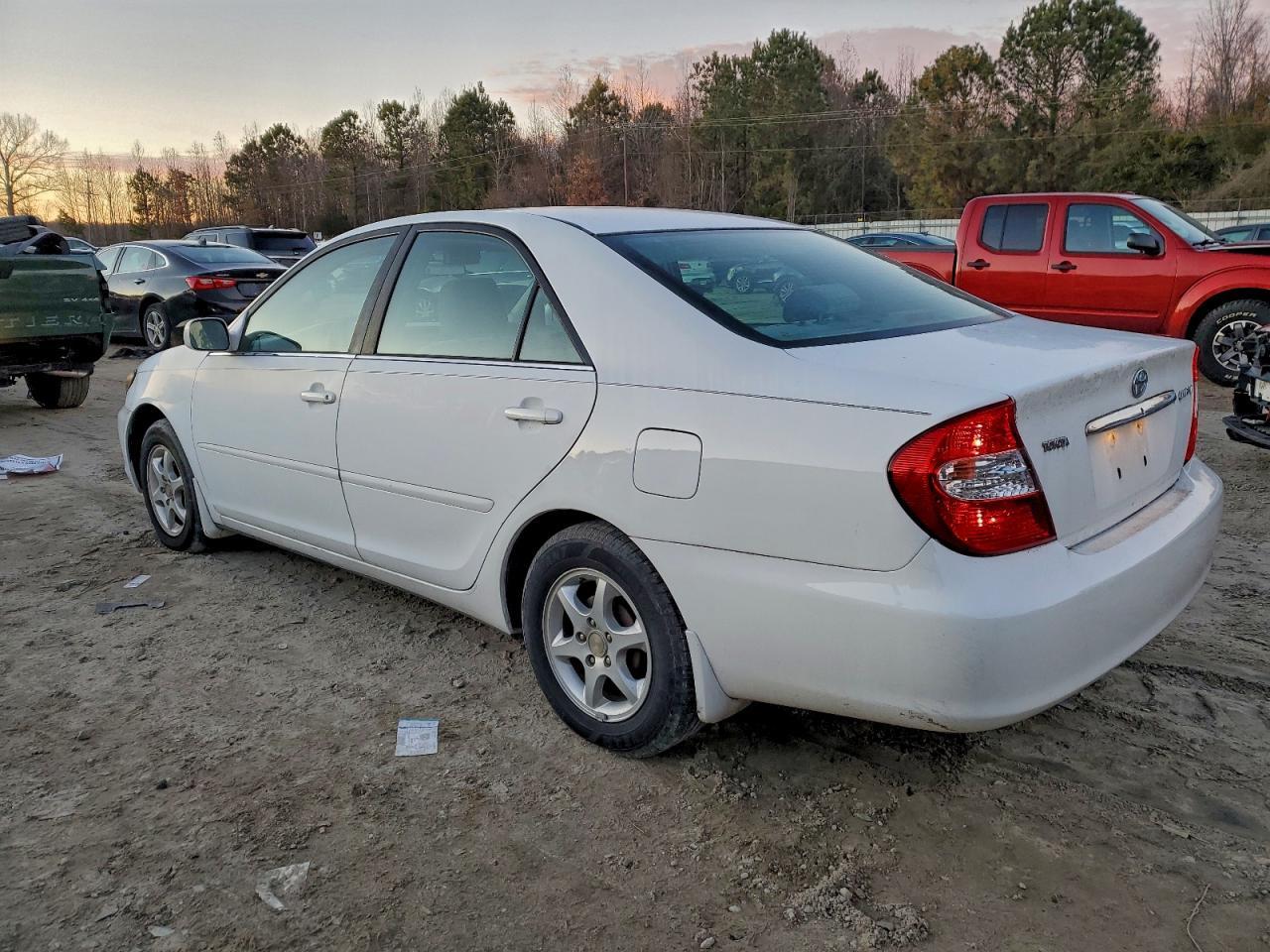 2003 Toyota Camry Le - Фото 2